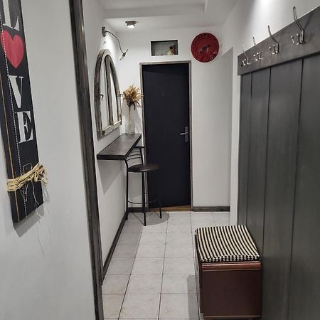 Новая Квартира Oezjhorod Buitenkant foto